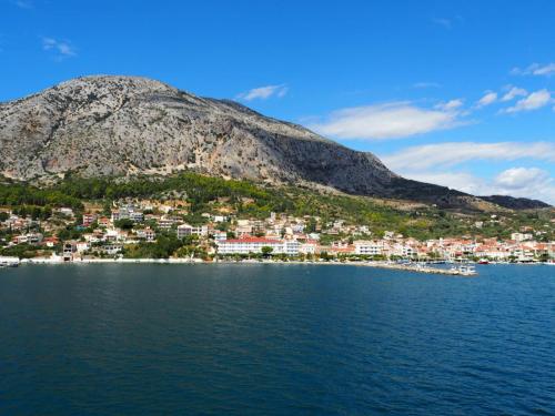 La ville d'Astakos d'où nous prenons le ferry