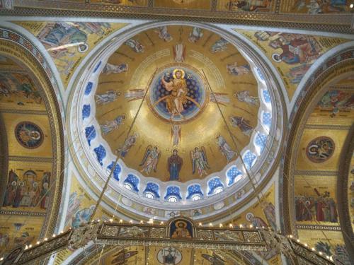 l’église Saint-Sava, plus grande mosaïque en coupole