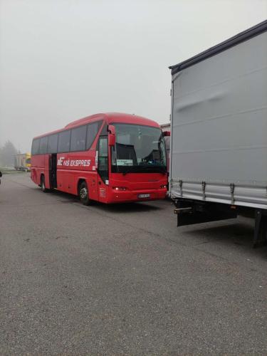 Le lendemain matin départ en bus pour Zagreb, mon vélo dans la soute