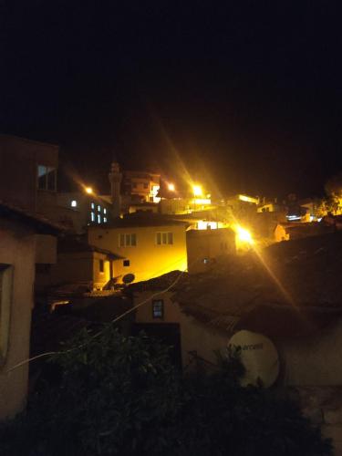 Le village de Dereören de nuit