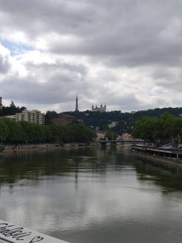 Ciao Lyon et la grisaille !